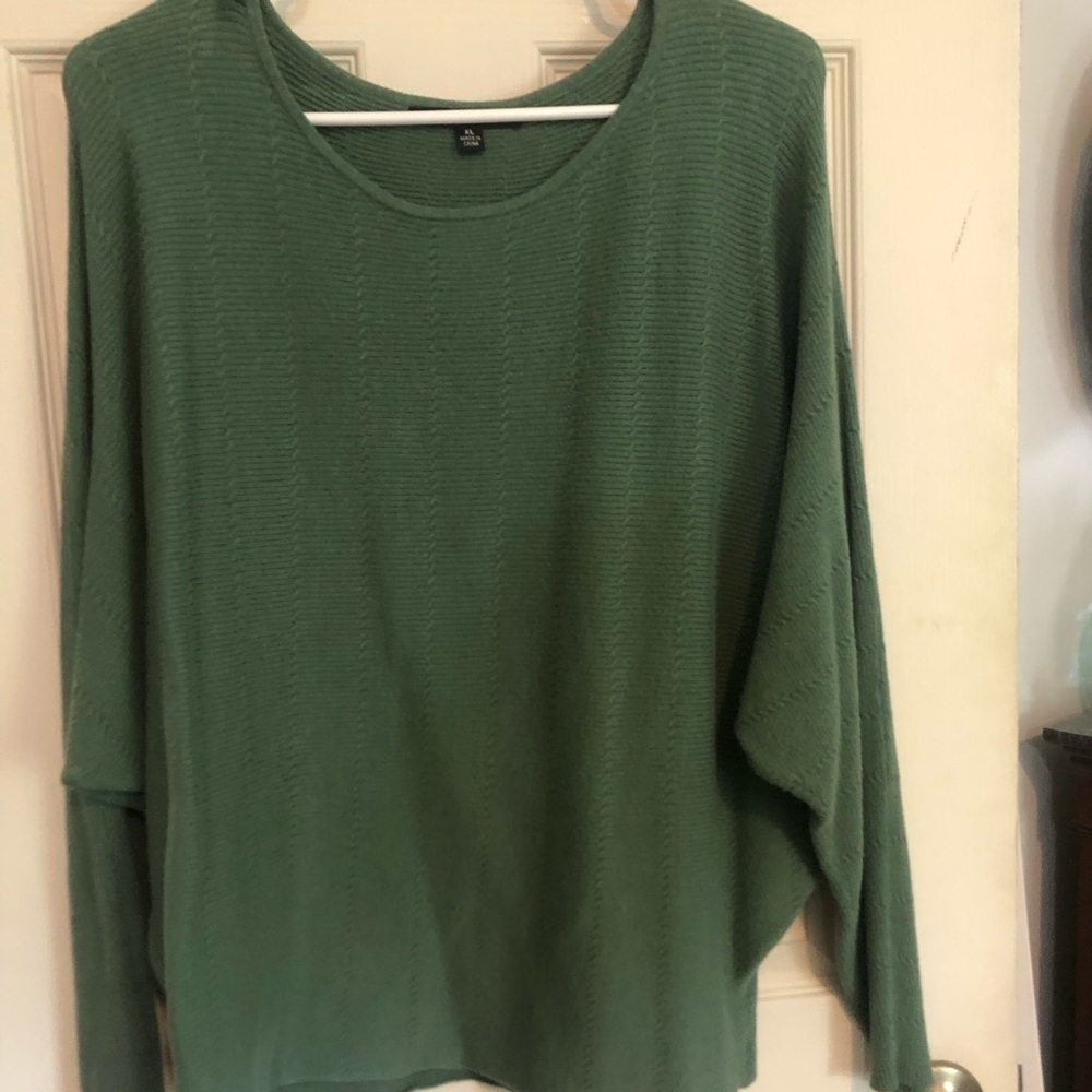 Beautiful green sweater